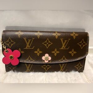 LOUIS VUITTON-CA0188 Emilie Flower Button Full Wallet Monogram Canvas